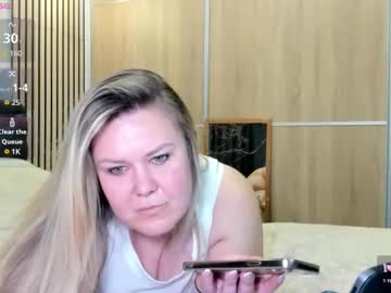 Xyzgirl  live cam preview — HD — bigass — age 27